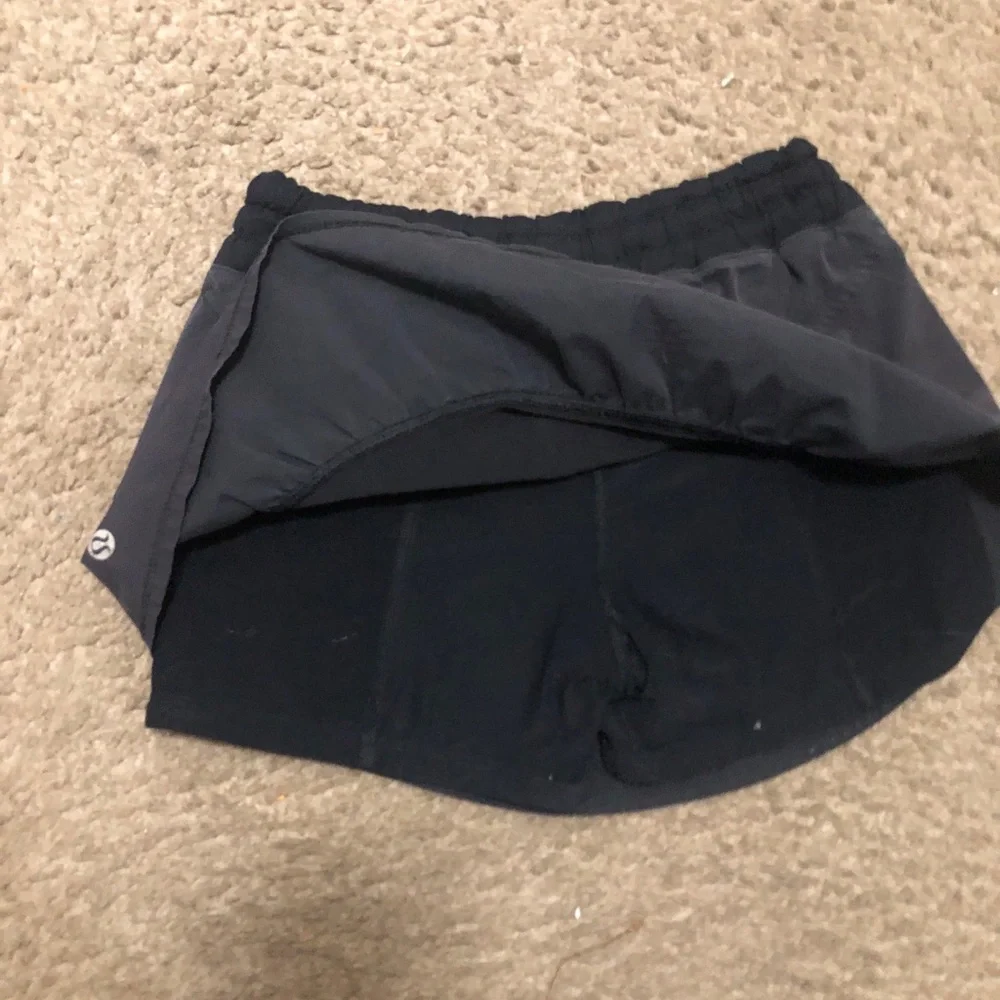 lululemon athletica Black Circle Skater Active  Skirt/ skort Size 4